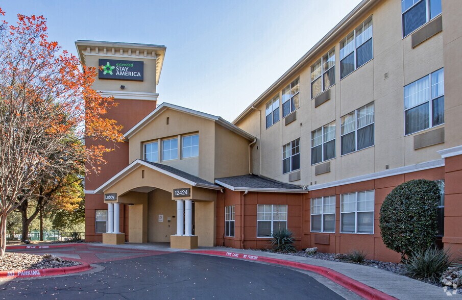 Furnished Studio Austin 12424 Research Blvd Austin TX 78759 Apartment Finder