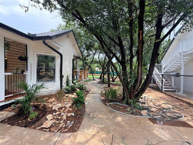Building Photo - 7130 Ranch Rd
