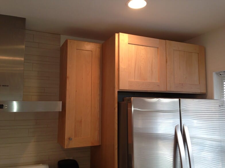 Solid maple cabinets - 10651 Pine Haven Ter