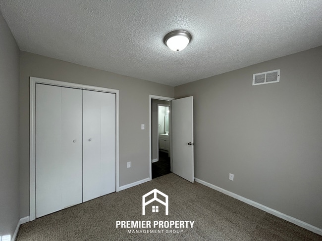 Building Photo - Newly Renovated 3BR/2BA Southaven Home with Hardwood Floors & Fenced Yard