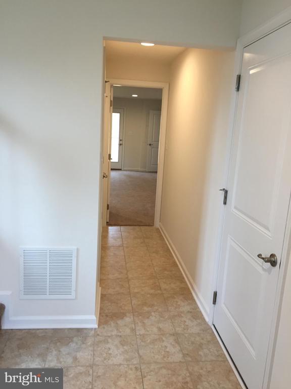 Building Photo - 10749 Hinton Wy