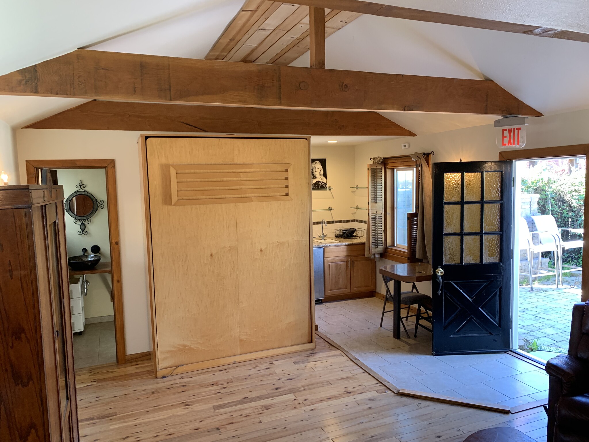 Building Photo - 1140 Tuolumne St