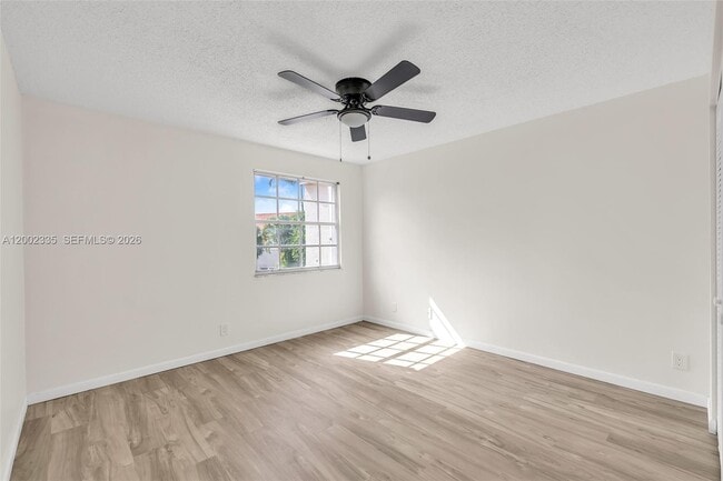 Building Photo - 11163 Chandler Dr