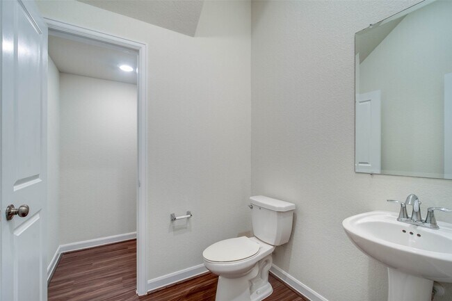 Building Photo - 22746 Sutherland Bend Ln