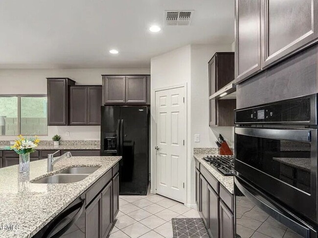 Building Photo - 6645 W Pleasant Oak Ct