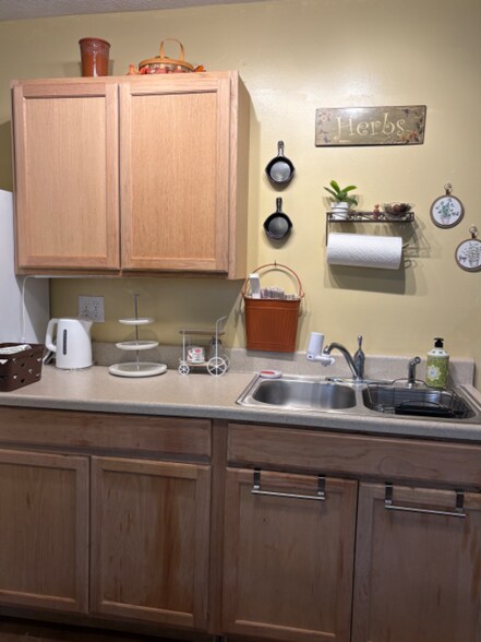 Building Photo - 754 Greenfield Ln