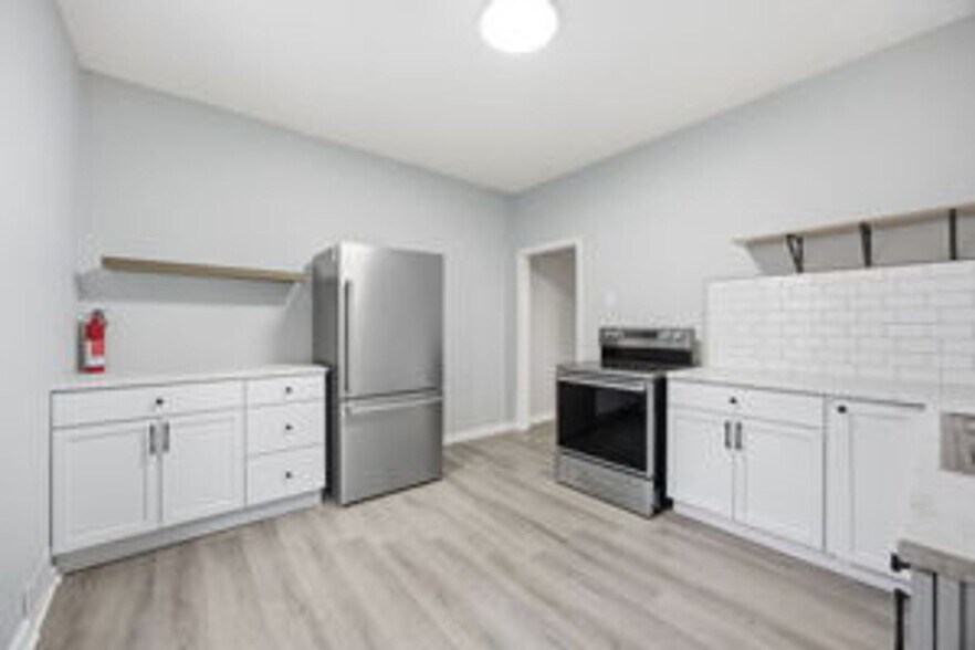 Building Photo - 312 Midland Ave