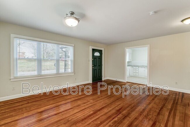 Building Photo - 709 Langford Ave