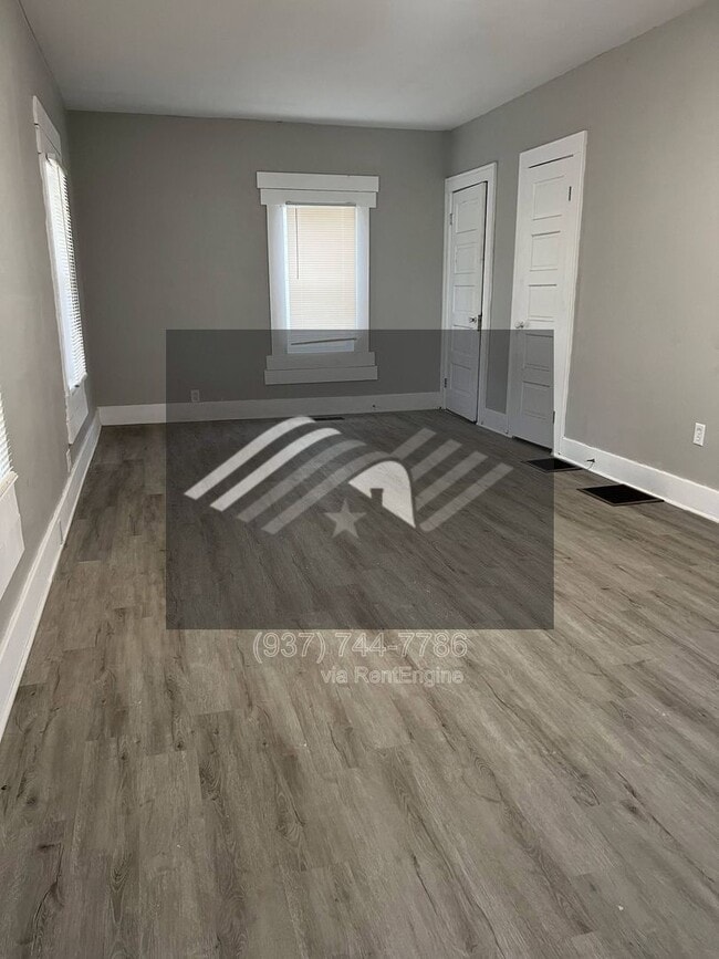 Building Photo - 2141 Philadelphia Dr