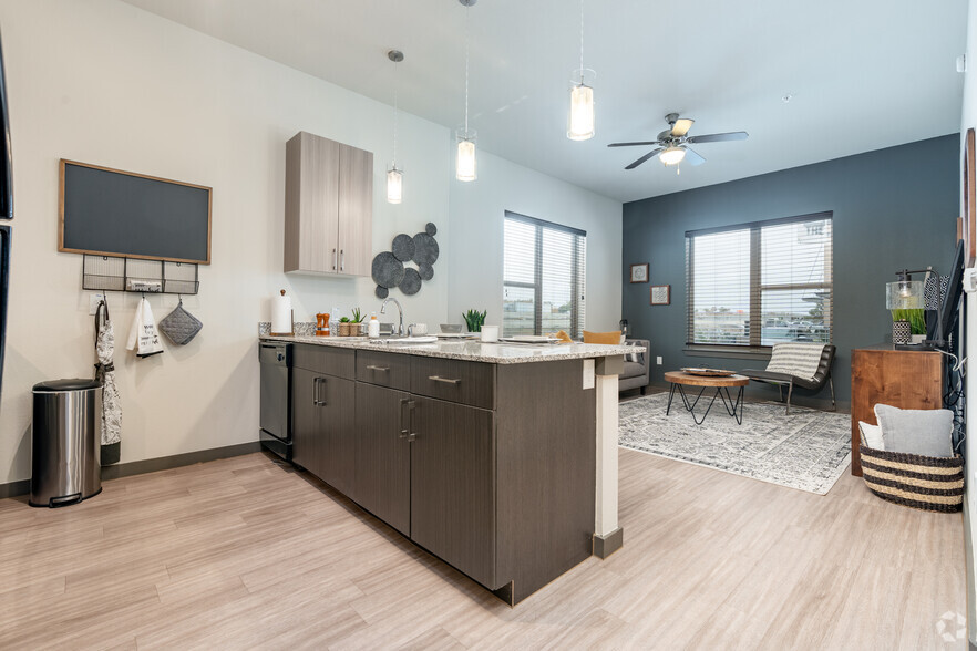 1BR, 1BA - 641SF - The Liberty Lofts