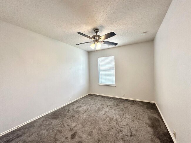 Building Photo - 1211 Satillo Ln