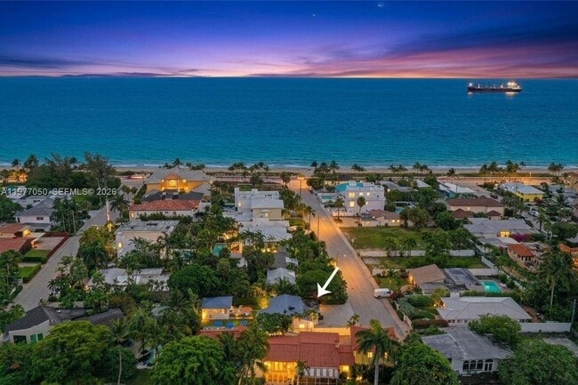 Building Photo - 3305 NE 16th Ct