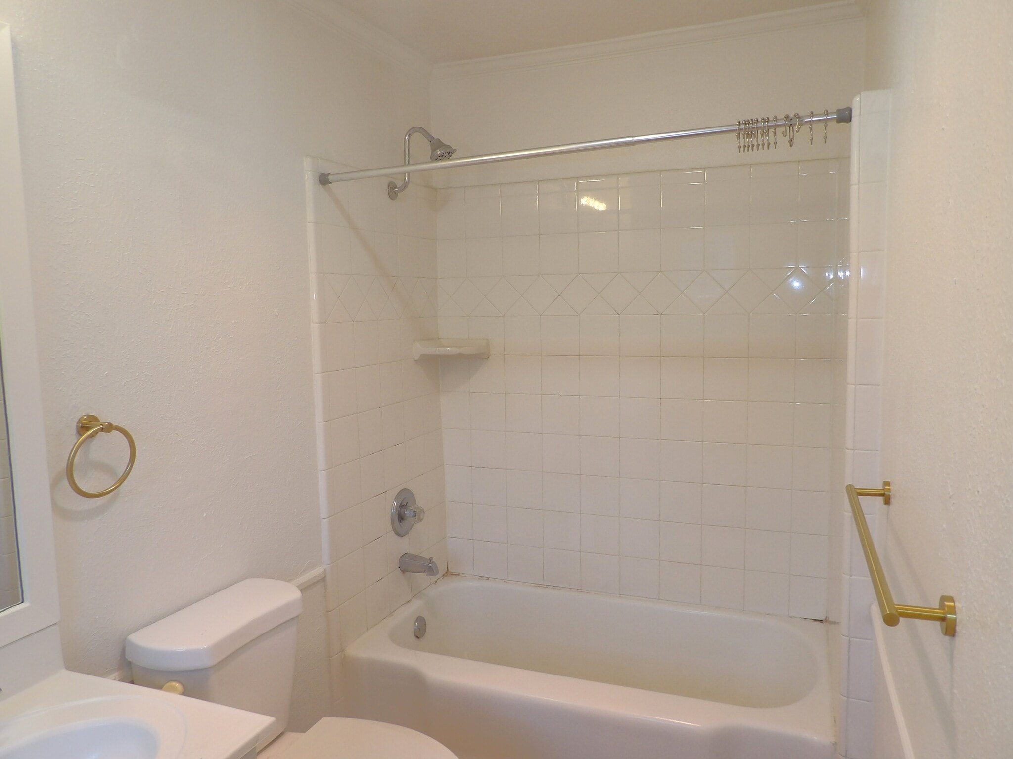 Building Photo - 4311 Cole Ave