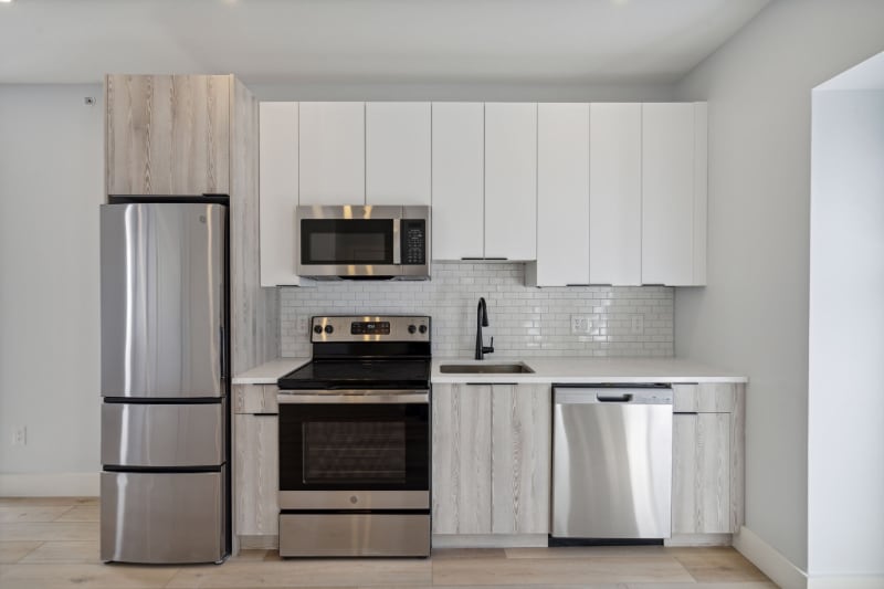 Building Photo - 3439 Lancaster Ave