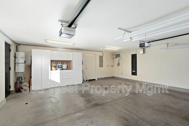 Building Photo - 2328 Rue De Anne