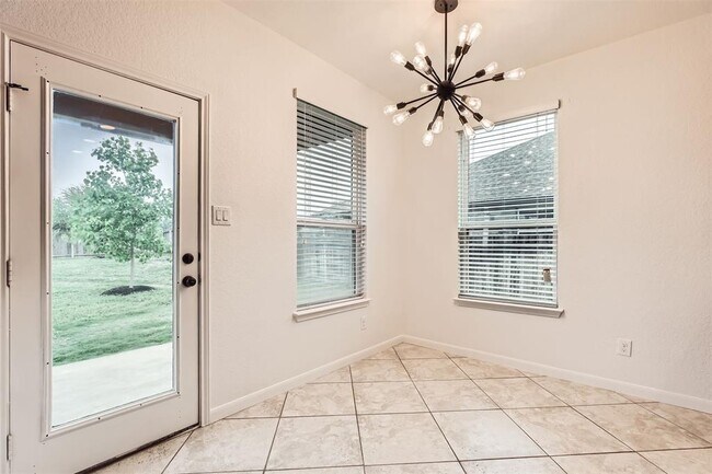 Building Photo - 2330 Blake Way