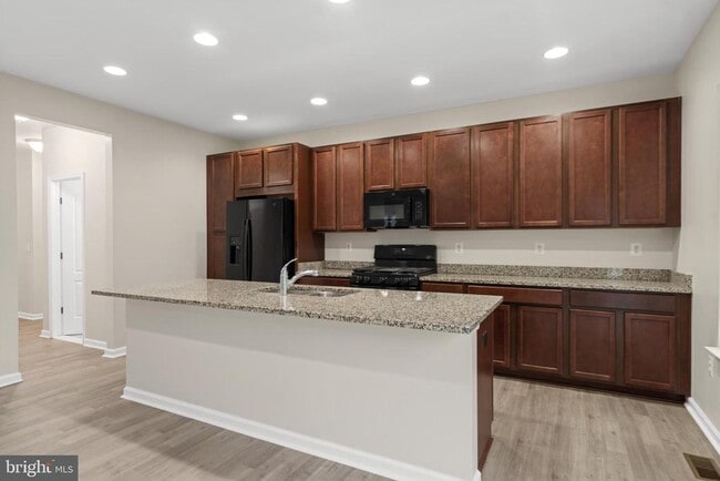 Building Photo - 290 Norland Knoll Dr