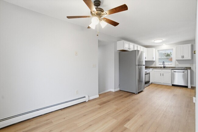 Building Photo - 14 Plummer Rd