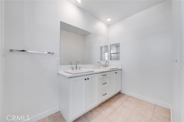 Building Photo - 221 Carmona