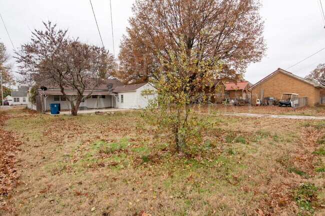 Building Photo - Charming 2-Bedroom Home in Coffeyville