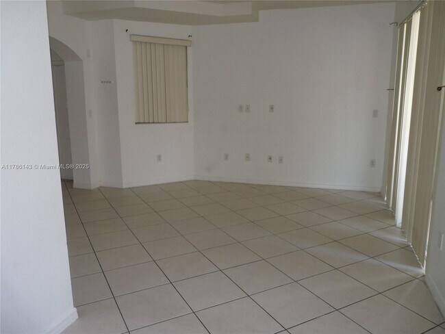 Building Photo - 8980 W Flagler St