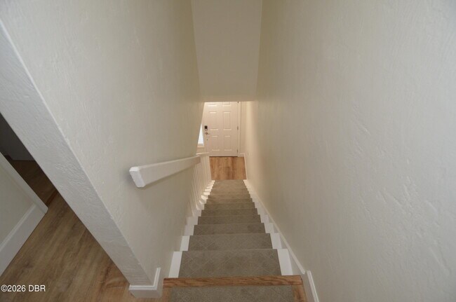 Building Photo - 175 Yorktowne Dr