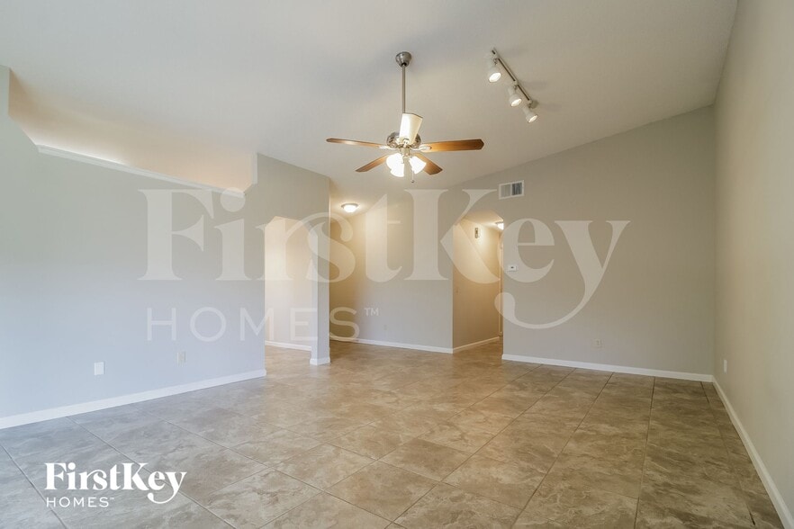 Building Photo - 2721 Annhurst Ave