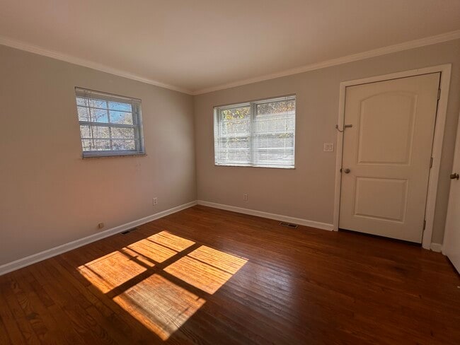 Building Photo - 4090 Old Vincennes Rd