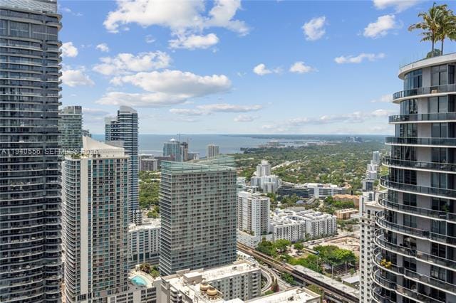 Building Photo - 801 S Miami Ave