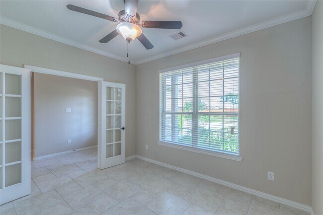 Building Photo - 2259 Golden Laurel Dr