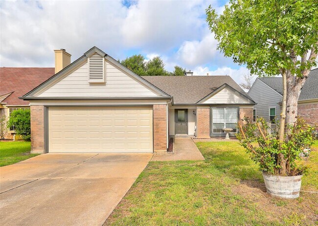 Primary Photo - 16304 Kicking Bird Dr