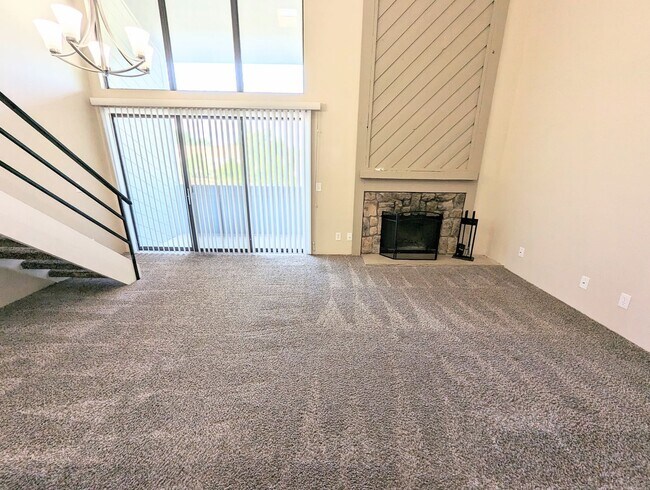 Building Photo - 2 Bed 1 Bath Condo Near Cherry Creek