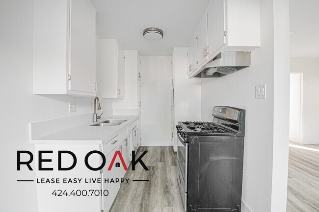 Building Photo - 1088 W 39th St