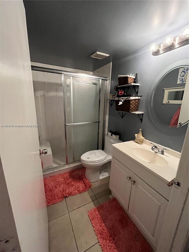 Building Photo - 14911 SW 82nd Terrace