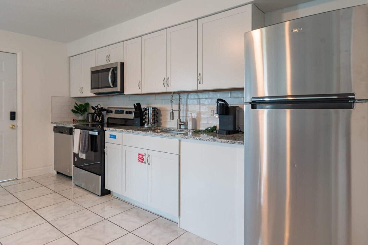 Building Photo - 505 Fillmore Ave