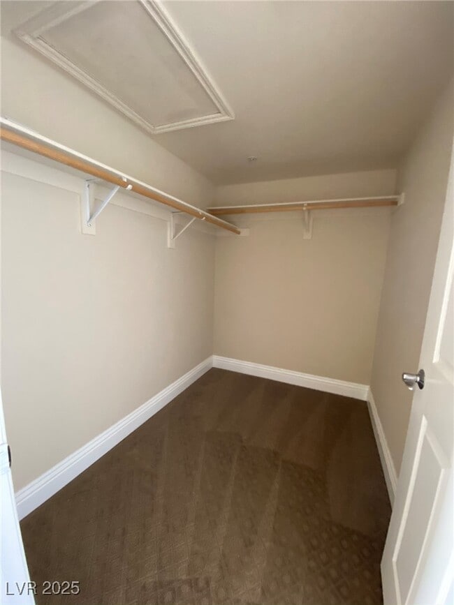 Building Photo - 67 E Agate Ave