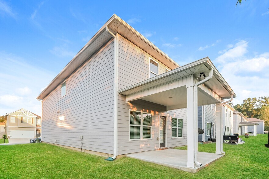 Building Photo - 5537 Cathwick Dr