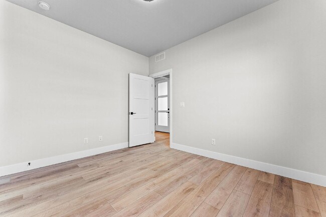 Building Photo - Charming 3 Bed, 2 Bath Home in Nampa, ID with Spacious Layout and Modern Touches!