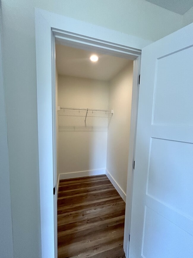 Building Photo - 112 State Hwy 1611