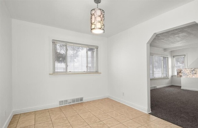 Building Photo - 24868 Grove Ave