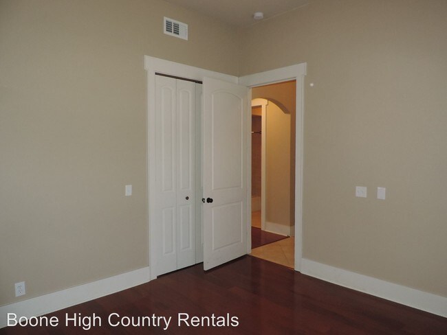 Building Photo - 3 br, 2 bath House - 148 Hwy 105 Ext Unit 203