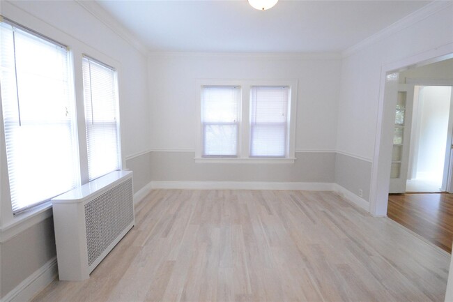 Building Photo - 121 Hutchinson Blvd