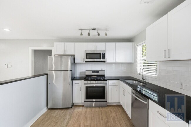 Building Photo - 5308 Overbrook Dr