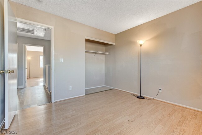 Building Photo - 3928 N Cobble Creek Ct