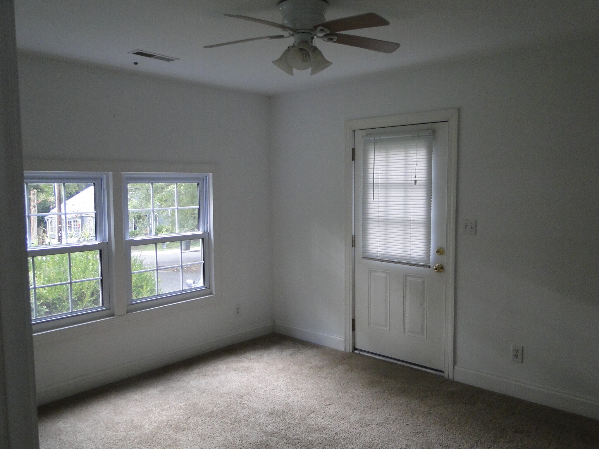 br 4 - 106 Pine St