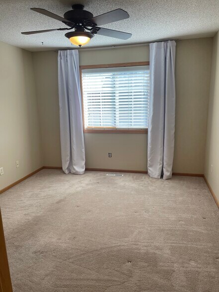 Building Photo - 1238 Larkspur Ln