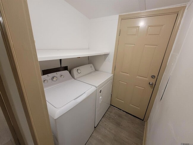 Building Photo - 4505 Lupine St