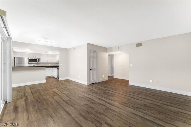 Building Photo - 5317 Indian River Dr