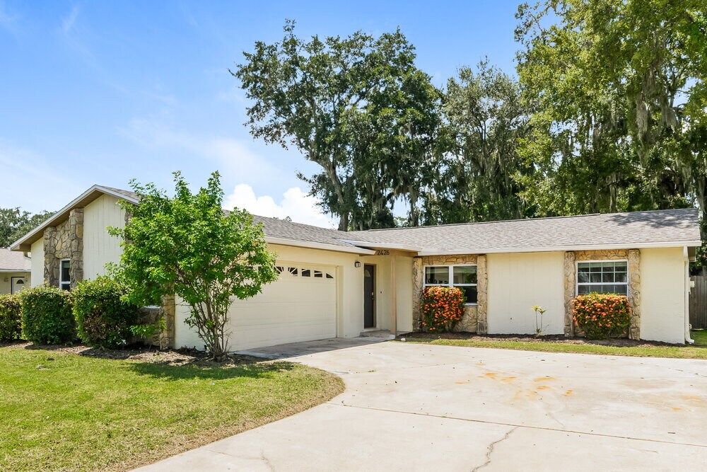 Building Photo - 2426 Sable Dr