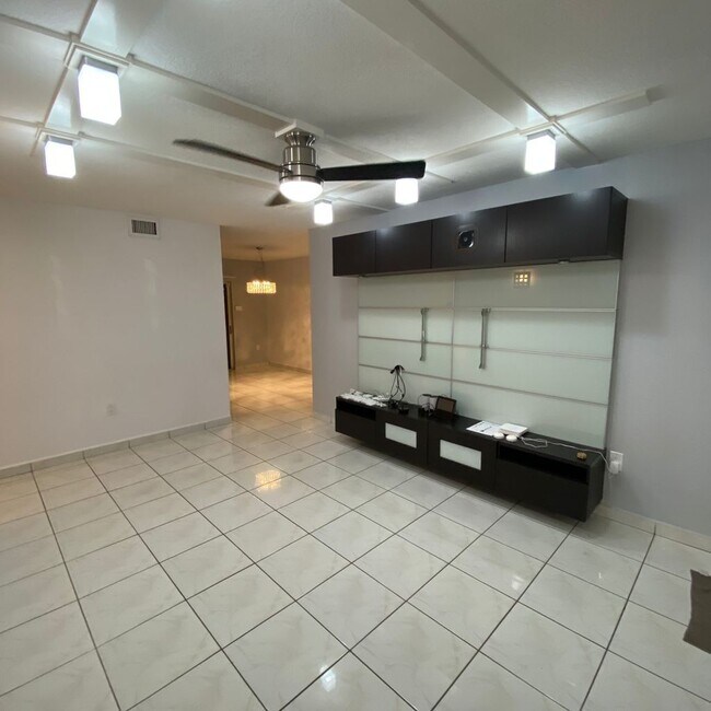 Building Photo - 17324 NW 74th Ave